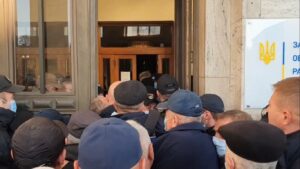 Медики штурмують Закарпатську облраду